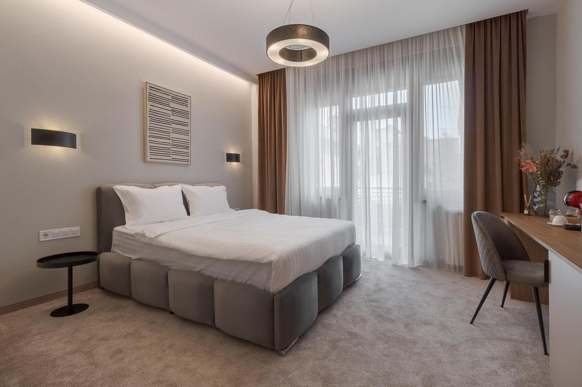 Oasis Rooms Орадя Екстер'єр фото